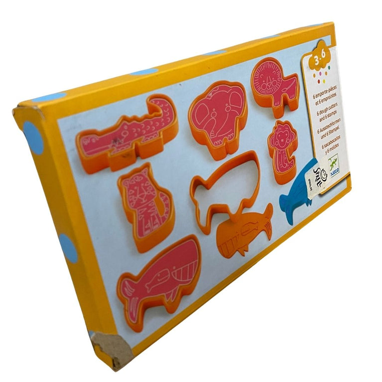 Djeco Dough Cutters & Stamp Set - Animals (6 Piece Set)