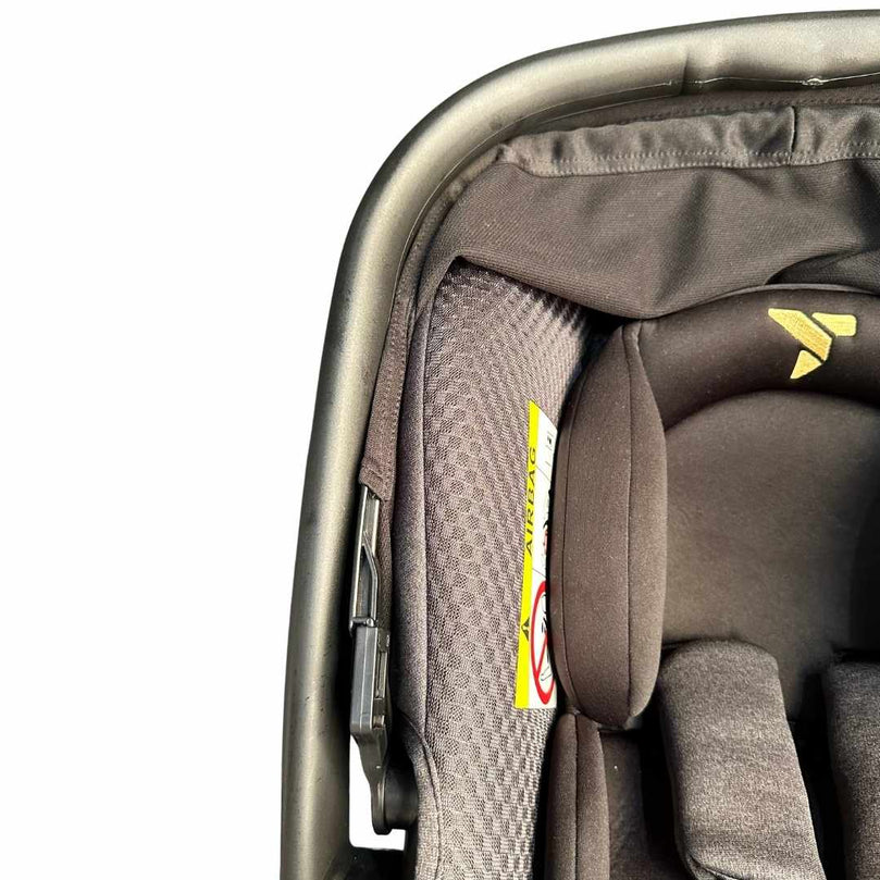 Teknum-STROLL-1-Compacto-Baby-Car-Seat-Black-6