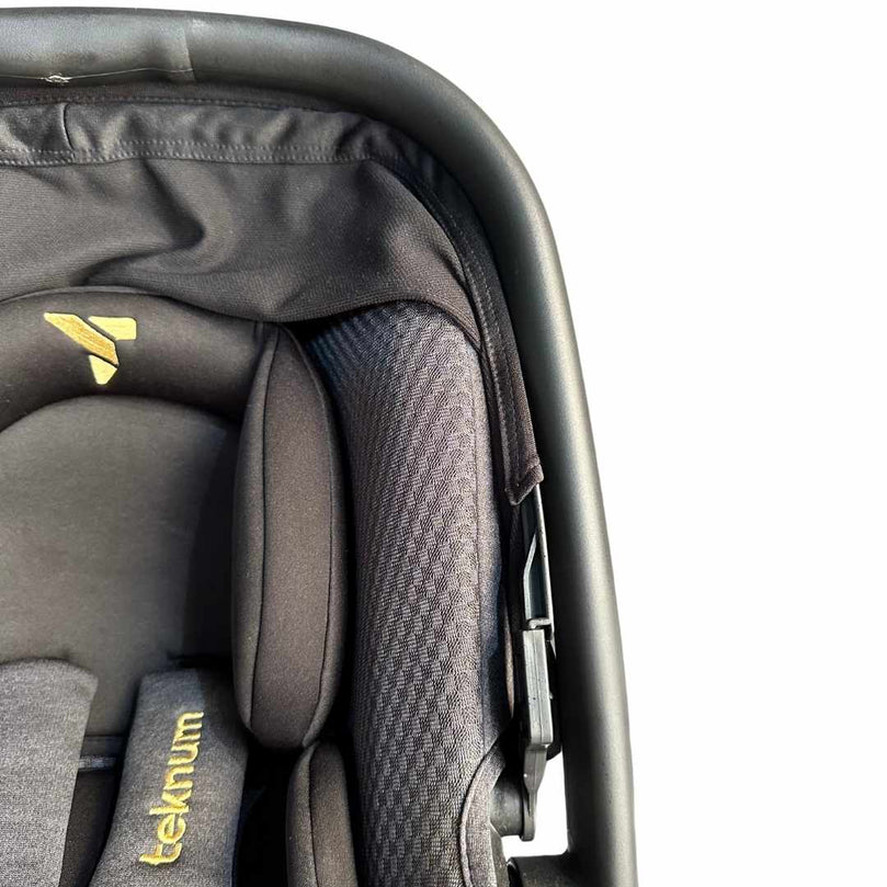 Teknum-STROLL-1-Compacto-Baby-Car-Seat-Black-7