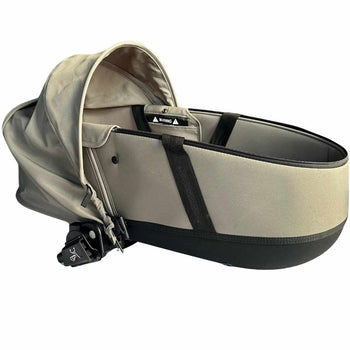 Babyzen-YOYO-Portable-Bassinet-With-Adapters-Grey-1