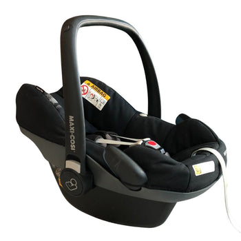 Maxi Cosi Pebble+ Black with ISOFIX