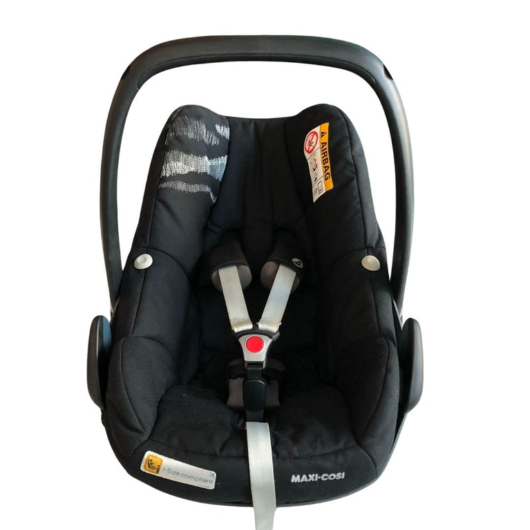 Maxi Cosi Pebble+ Black with ISOFIX