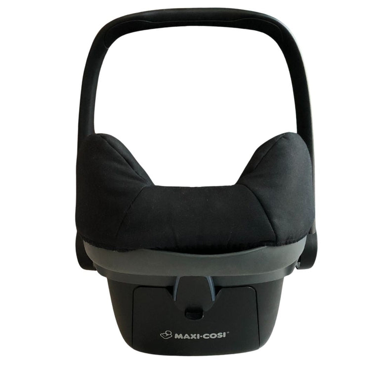 Maxi Cosi Pebble+ Black with ISOFIX