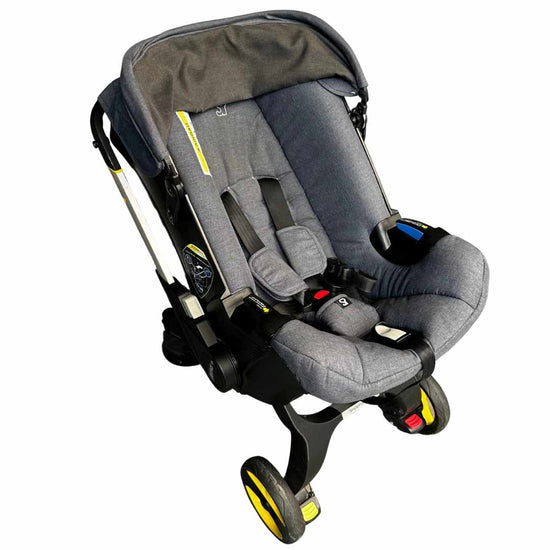 Doona-Car-Seat-&-Stroller-Travel-System-1