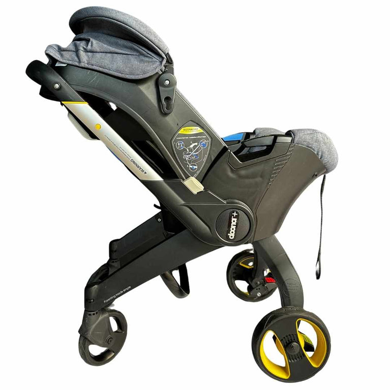 Doona-Car-Seat-&-Stroller-Travel-System-6