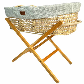 The-Little-Green-Sheep-Natural-Knitted-Moses-Basket-with-Stand-&-Mattress-1