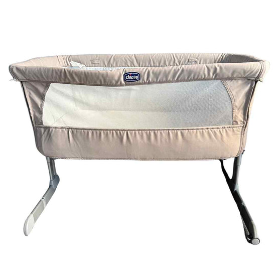 Chicco-Next2Me-Essential-Co-Sleeping-Bassinet-2