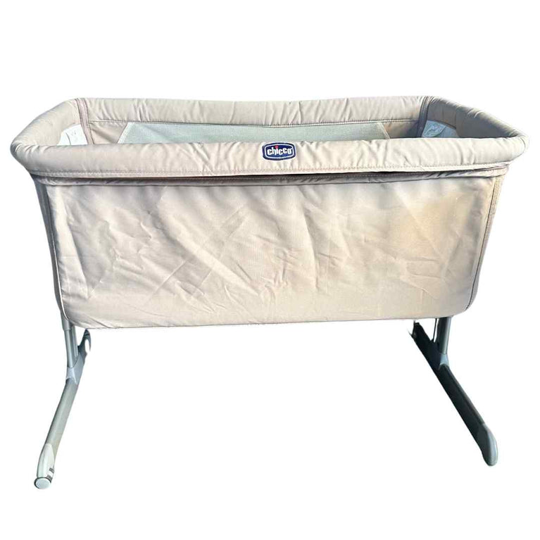 Chicco-Next2Me-Essential-Co-Sleeping-Bassinet-3