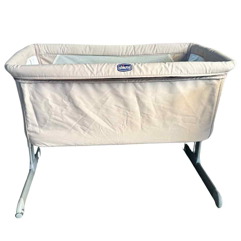 Chicco-Next2Me-Essential-Co-Sleeping-Bassinet-3