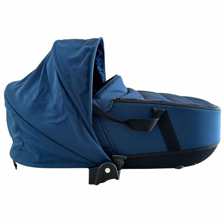 Babyzen YOYO Portable Bassinet With Adapters + Raincover + Footcover - Navy Blue