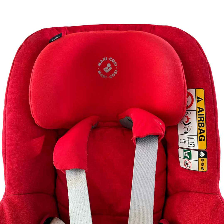 Maxi-Cosi Pearl Smart i-Size Car Seat (Red) + FamilyFix3 ISOFIX Car Seat Base