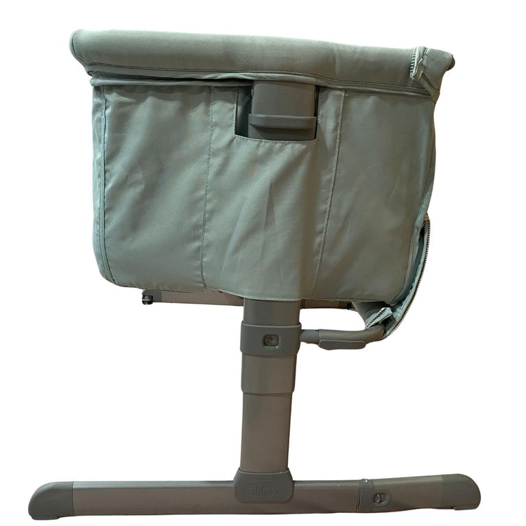 Chicco Next2Me Essential Co-Sleeping Bassinet