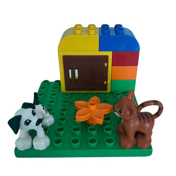 LEGO DUPLO Cat and Dog Pet Set with Green Brick Box