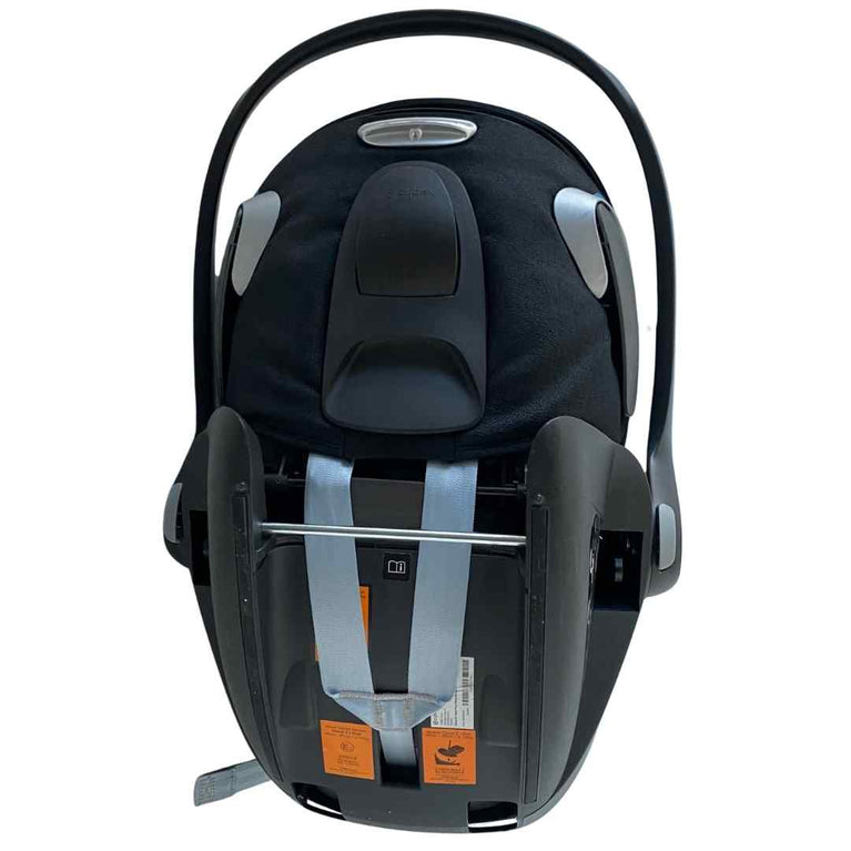 Cybex Cloud Z i-Size Plus Car Seat plus Adapters - Deep Black