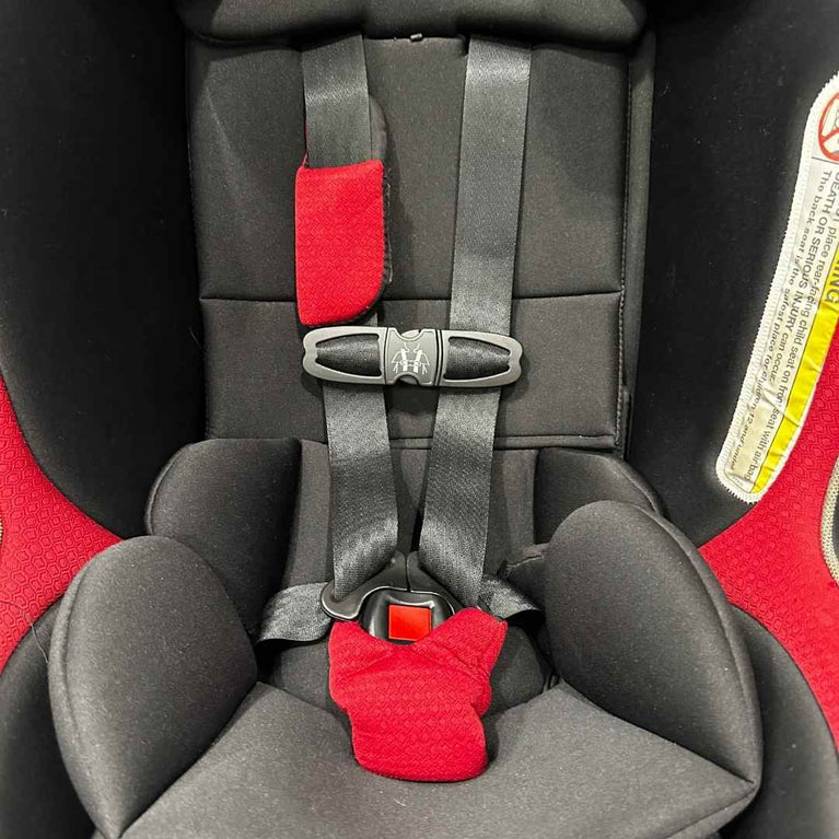 Chicco NextFit iX Convertible Car Seat - Black/Red