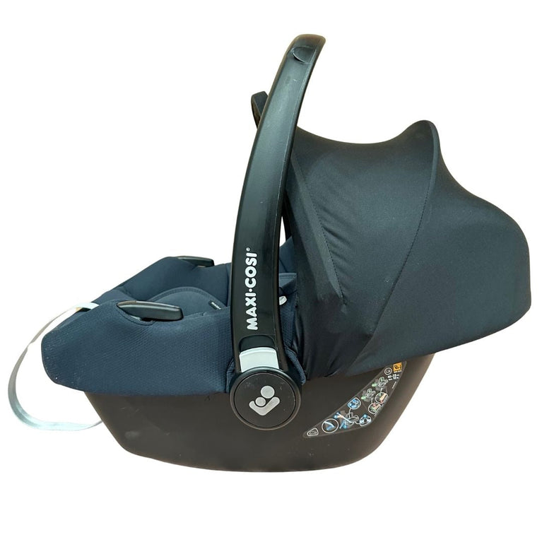 Maxi-Cosi Cabriofix I-Size Essential Graphite