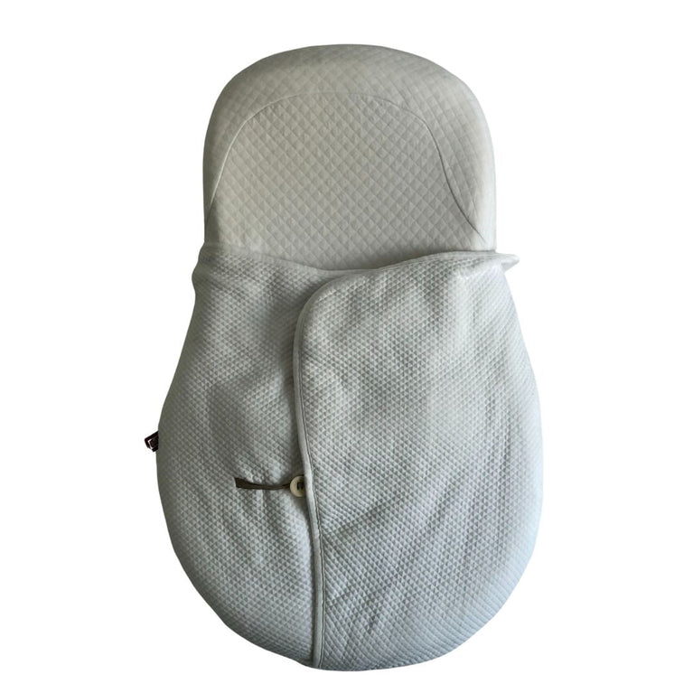 Red Castle Cocoonababy Sleeping Pod with Cocoonacover - White