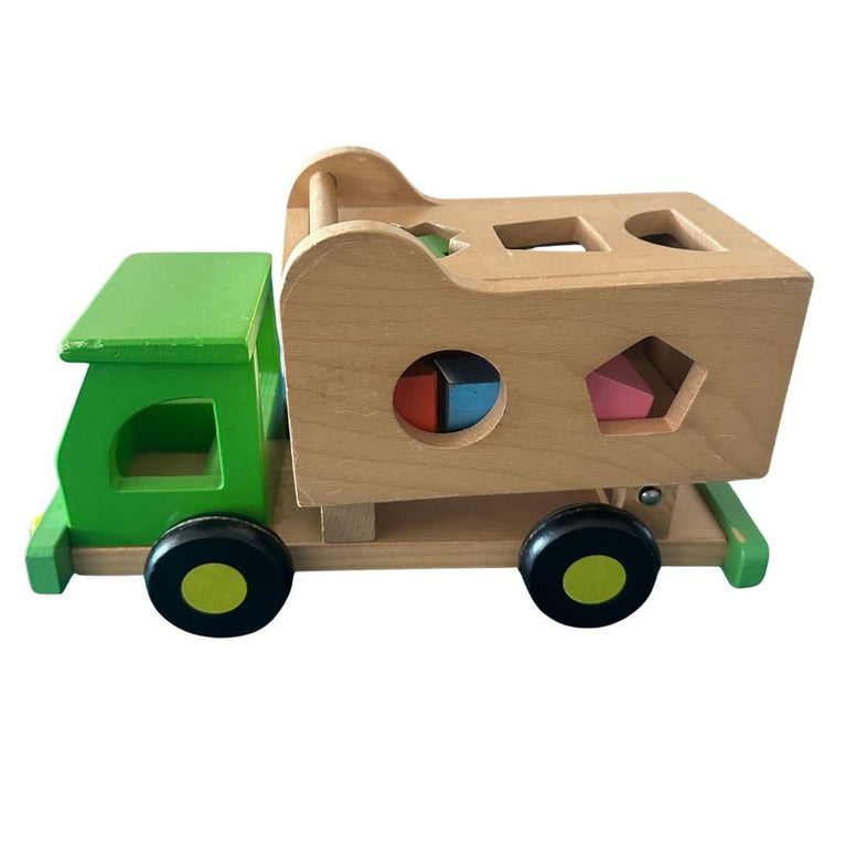 Discoveroo Sort n Tip Garbage Truck