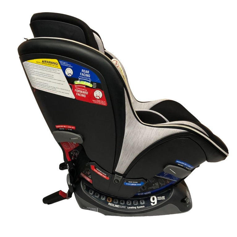 Chicco Nextfit Max Zip Air Convertible Car Seat - Vero/ Black