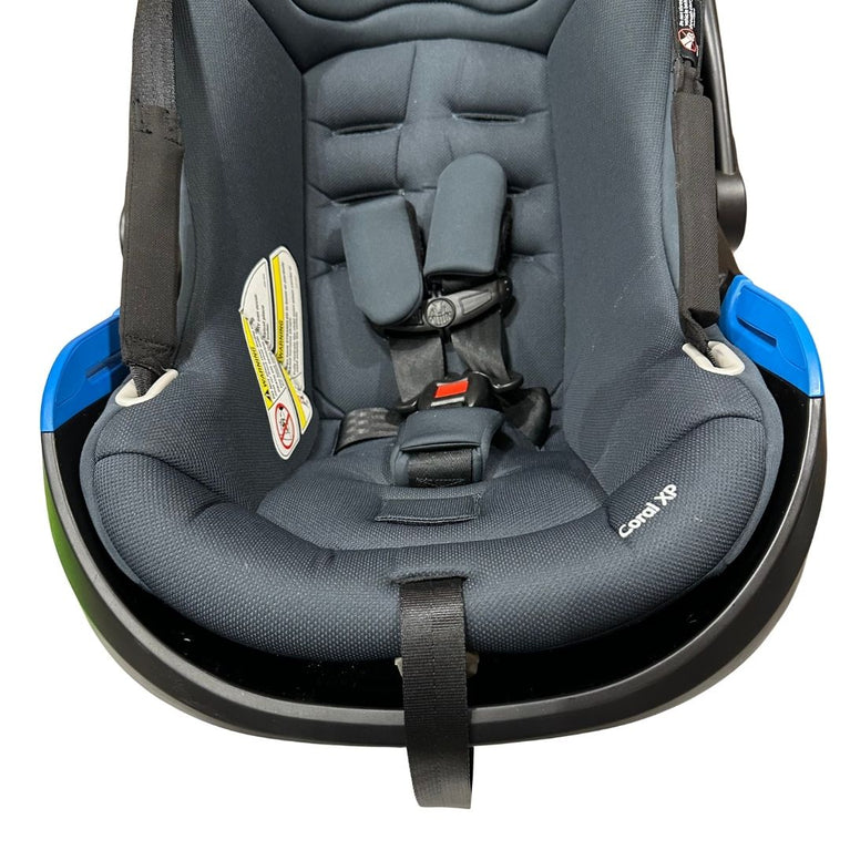 Maxi Cosi Car seat Coral XP Car Seat & Base