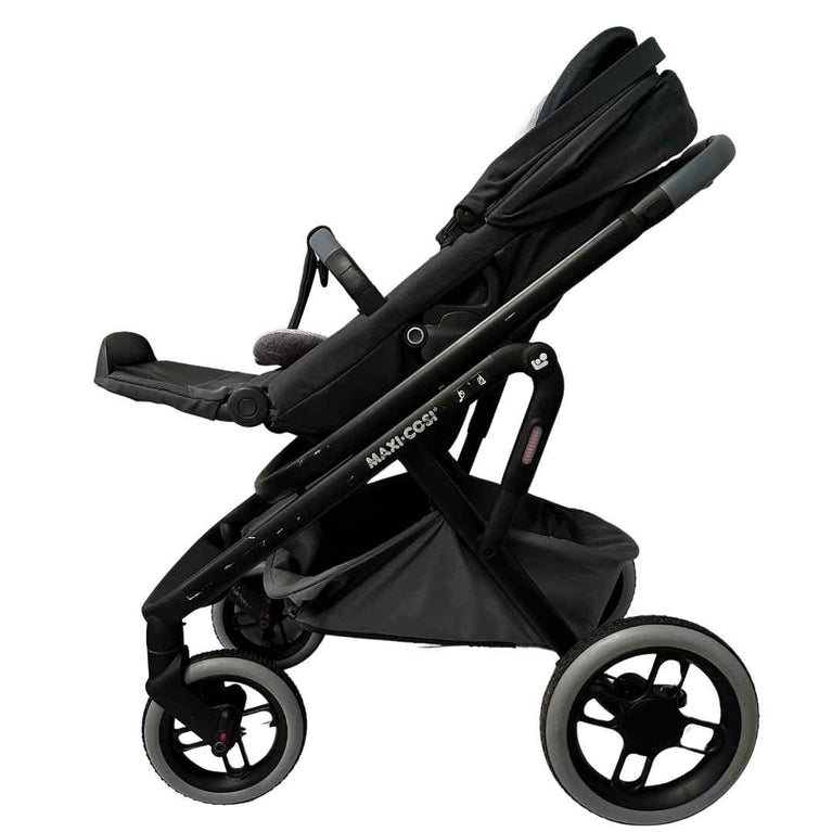 Maxi Cosi Lila XP+ Stroller plus Footmuff - Graphite