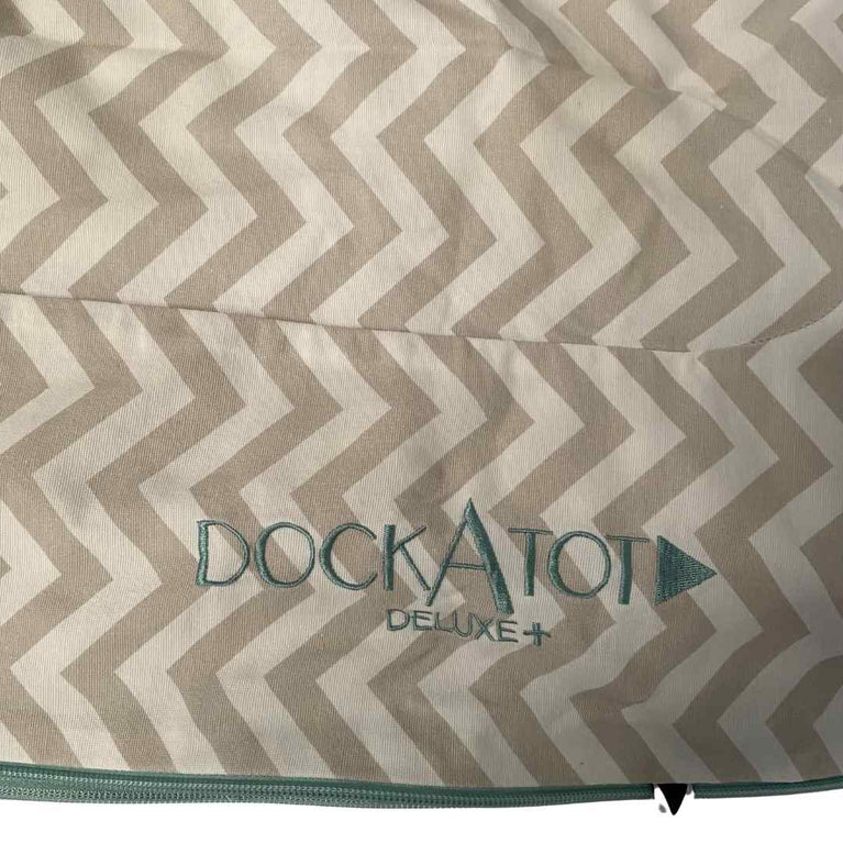 DockATot Deluxe+ Pod - Silver Lining + Extra DockATot Cover