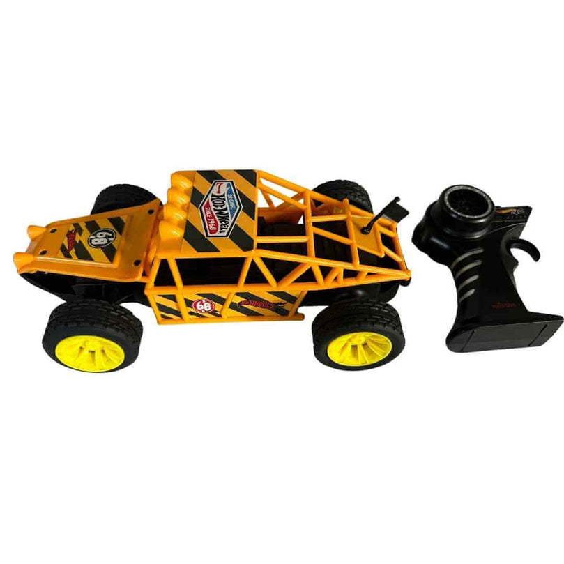 Hot-Wheels-Auto-Stunt-Buggy-with-Remote-Control-3