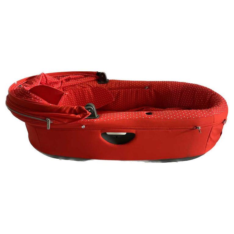 Stokke-Crusi-Carry-Cot-Bassinet-Red-3
