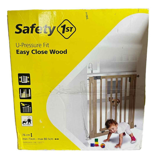 Safety-1st,-Easy-Close-Wooden-Door-Gates-Natural-Wood-2