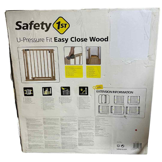 Safety-1st,-Easy-Close-Wooden-Door-Gates-Natural-Wood-3a