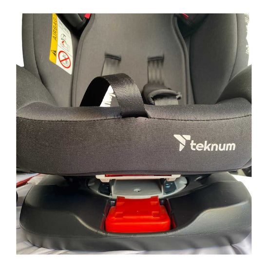 Teknum-Evolve-360°-Car-Seat-with-Isofix-Black-9